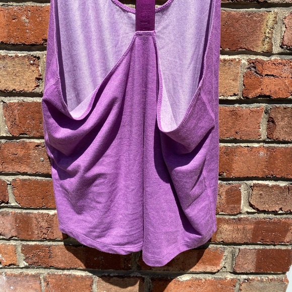 NIKE - workout 🏋️♂️ shirt - Picture 10 of 10